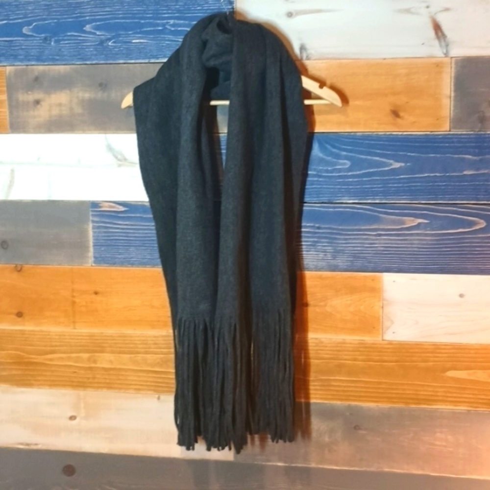 Lucky Brand Fringe Scarf Grey NWT - Picture 2 of 6